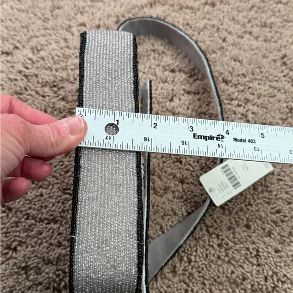 NWT new flaw Anthropologie Maeve Fiona beaded bag beagle dog gray embroidered - Picture 9 of 16